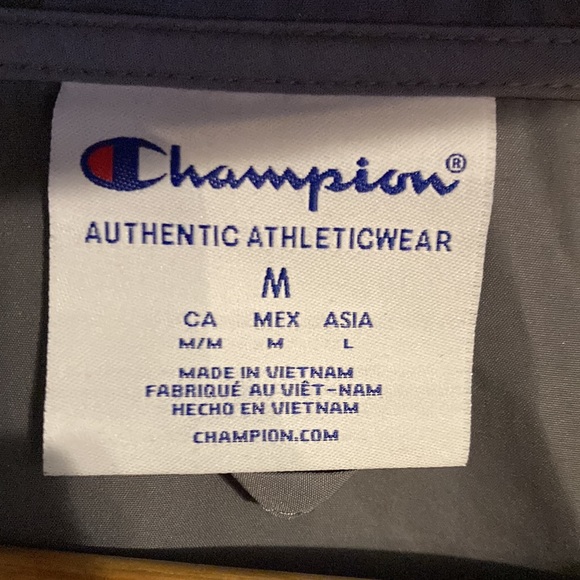 Men’s Champion Windbreaker - Picture 6 of 11